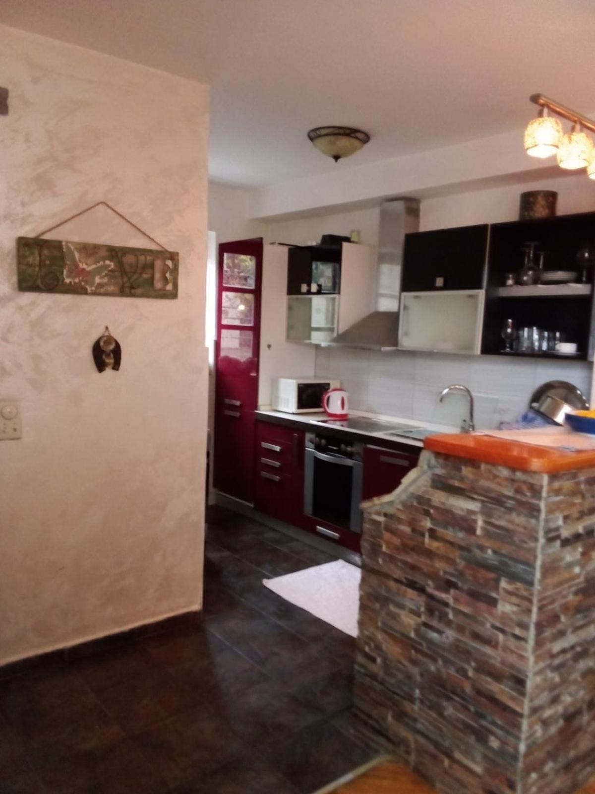 Vila Maljevik Sutomore Luaran gambar