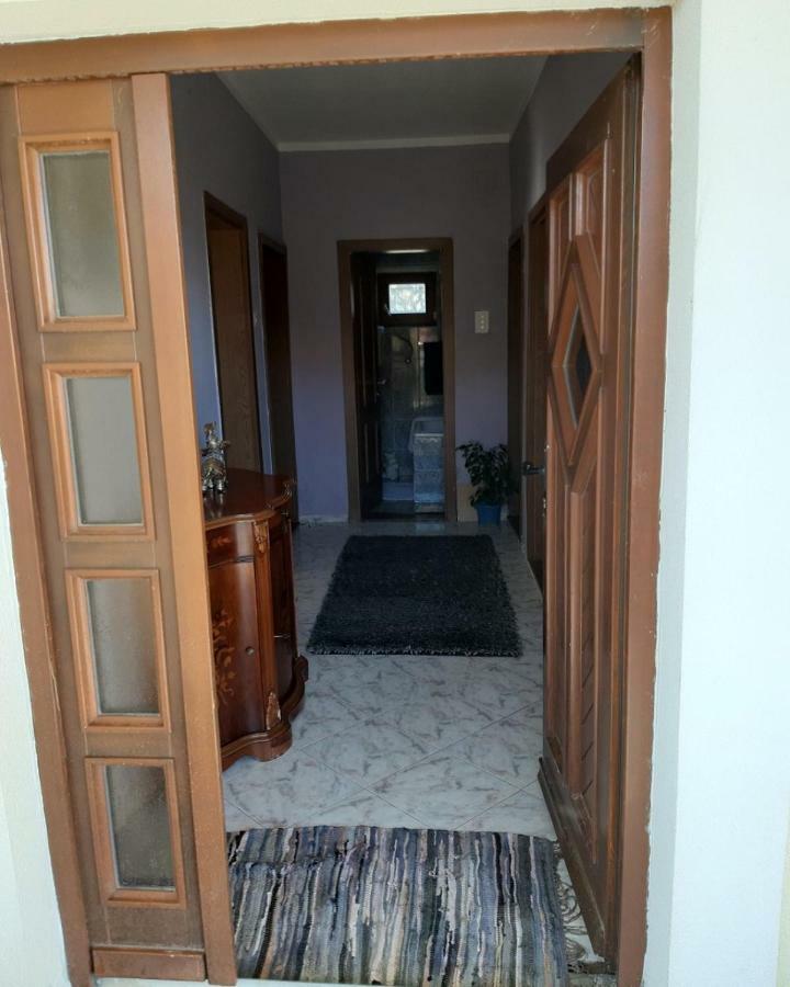 Vila Maljevik Sutomore Luaran gambar