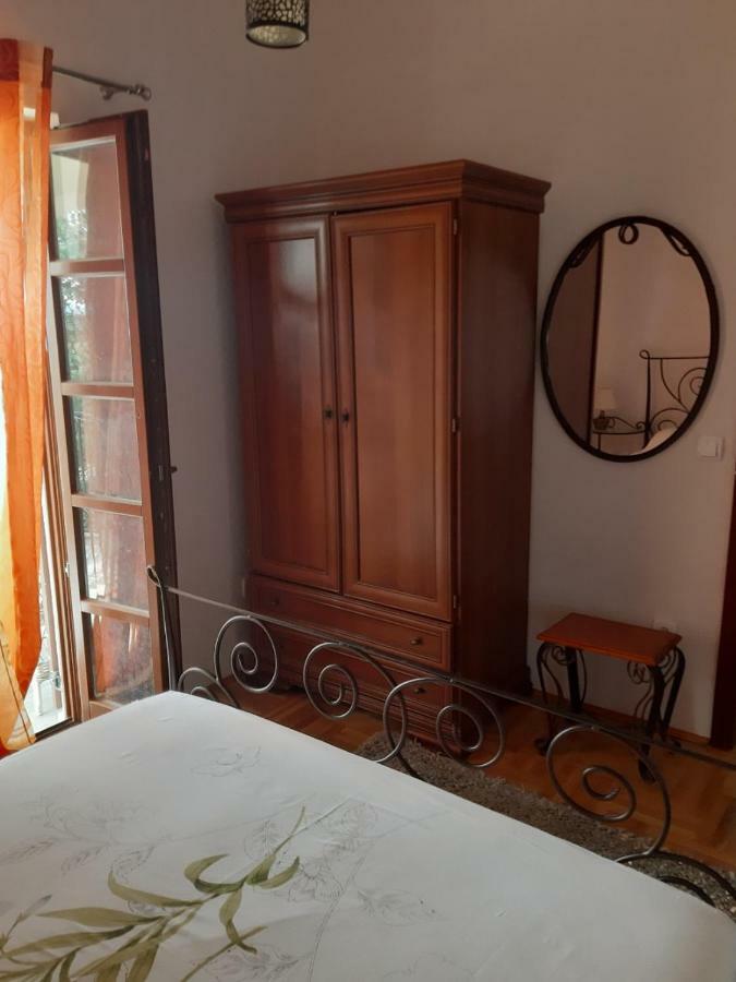 Vila Maljevik Sutomore Luaran gambar